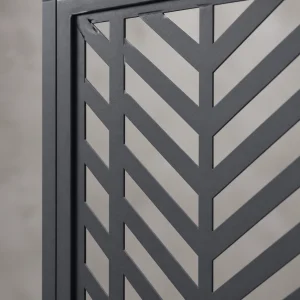 Geometric Chevron Screen